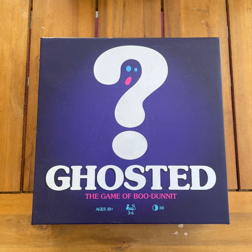 NWOT Ghosted Family Game Ages 10+